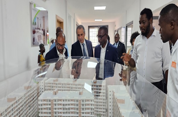 Logement social au Gabon : le Ministre de l’Habitat évalue le modèle ADDOHA en Côte d’Ivoire